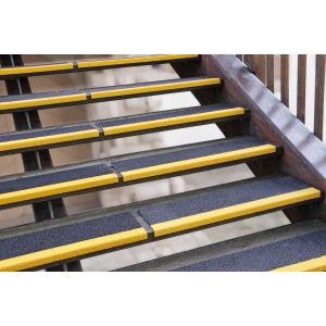 GFK-Antirutsch-Treppenprofil - 