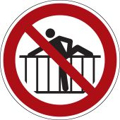 Verbotsschild "Barriere nicht übersteigen" [P071], ISO 7010