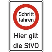 Verkehrsschild, Vorschriftszeichen "Schritt fahren Hier gilt die StVO"