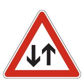 Verkehrsschild, Gefahrzeichen "Gegenverkehr" [VZ 125], StVO